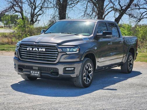 Granite Crystal Clearcoat Metallic 2026 RAM 1500 Laramie