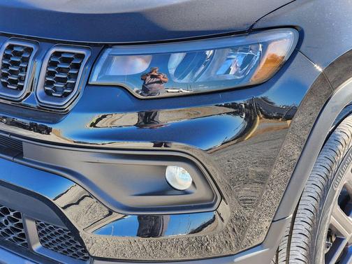 Diamond Black 2026 Jeep Compass Latitude