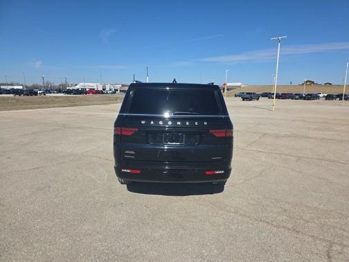 2023 Jeep Wagoneer Series III