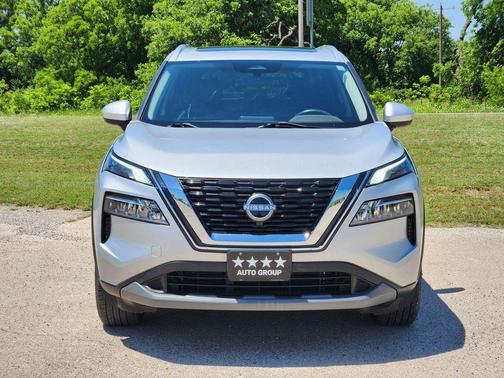 Brilliant Silver Metallic 2023 Nissan Rogue SV