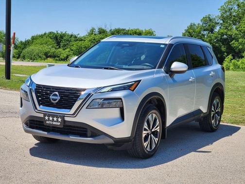 Brilliant Silver Metallic 2023 Nissan Rogue SV