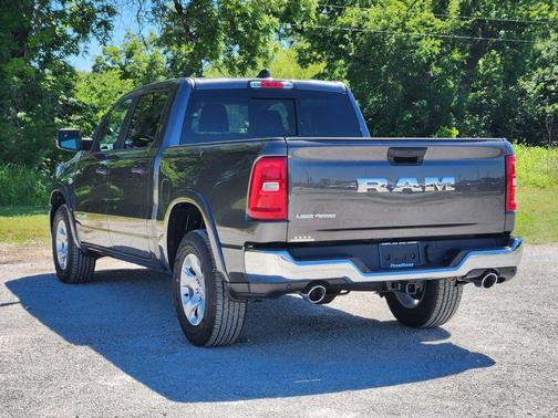 Granite Crystal Clearcoat Metallic 2026 RAM 1500 Big Horn/Lone Star