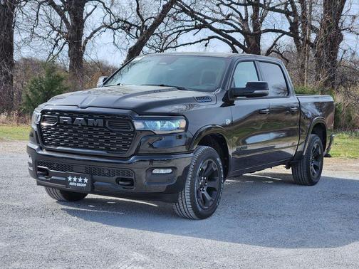 Diamond Black 2026 RAM 1500 Big Horn/Lone Star