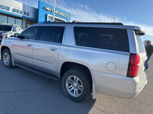 2016 Chevrolet Suburban LT