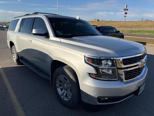 2016 Chevrolet Suburban LT