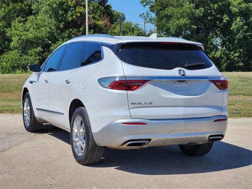 2023 Buick Enclave Premium