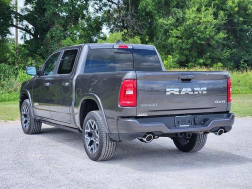 Granite Crystal Clearcoat Metallic 2026 RAM 1500 Laramie