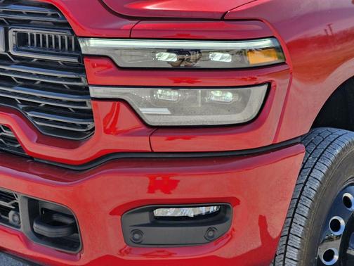 Molten Red Pearlcoat 2026 RAM 3500 Laramie