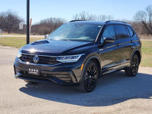 2022 Volkswagen Tiguan 2.0T SE R-Line Black