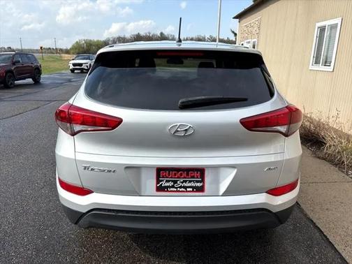 2018 Hyundai TUCSON SE