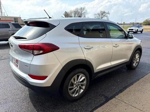 2018 Hyundai TUCSON SE