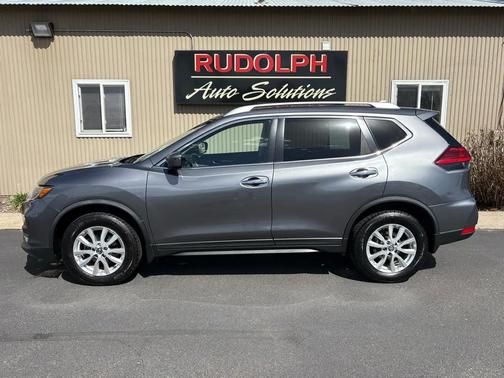Gun Metallic 2017 Nissan Rogue SV
