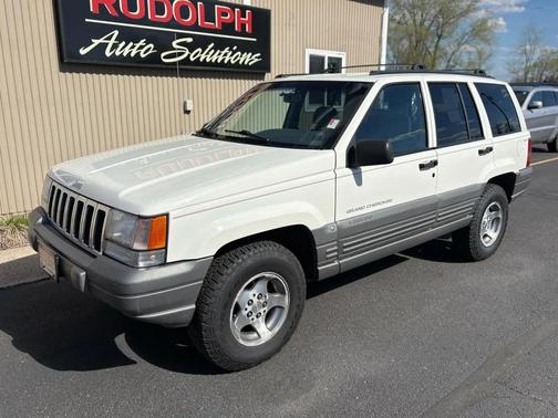 Stone White Clear Coat 1997 Jeep Grand Cherokee Laredo 4WD