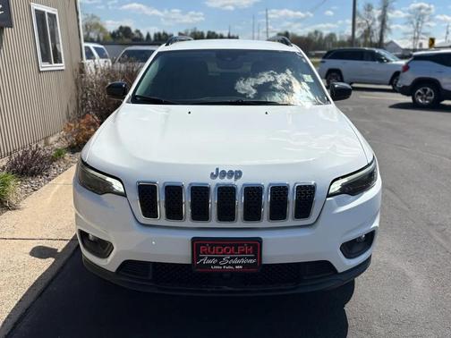 Bright White Clearcoat 2022 Jeep Cherokee Latitude Lux