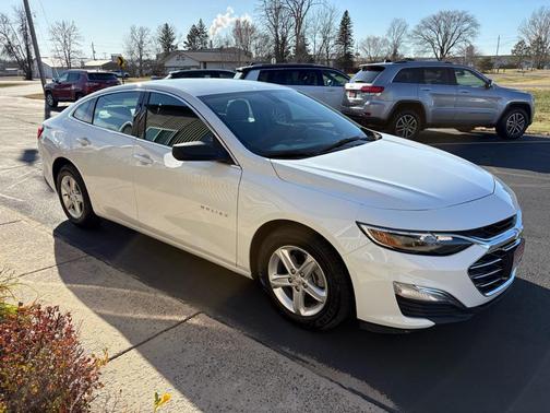 2022 Chevrolet Malibu 1LS