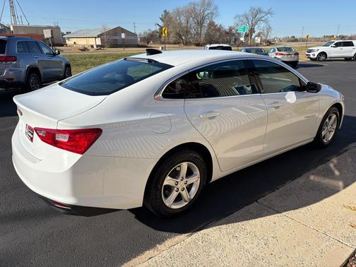 2022 Chevrolet Malibu 1LS