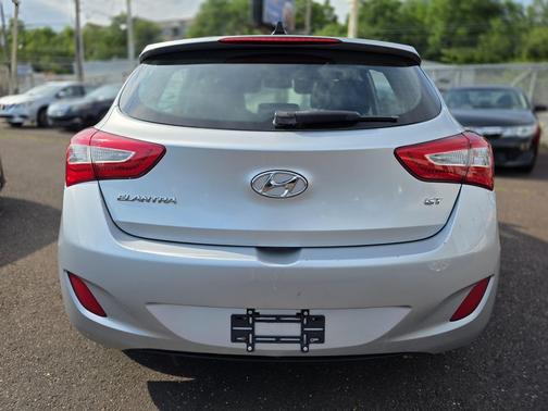 Shimmering Silver 2014 Hyundai Elantra GT Base