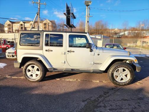 2012 Jeep Wrangler Unlimited Sahara