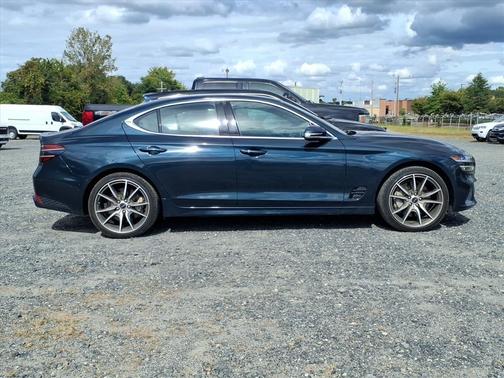 2024 Genesis G70 2.5T RWD
