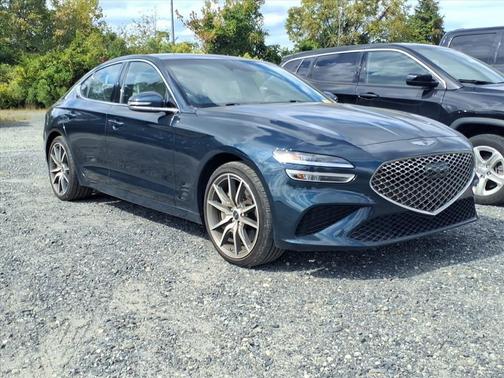2024 Genesis G70 2.5T RWD
