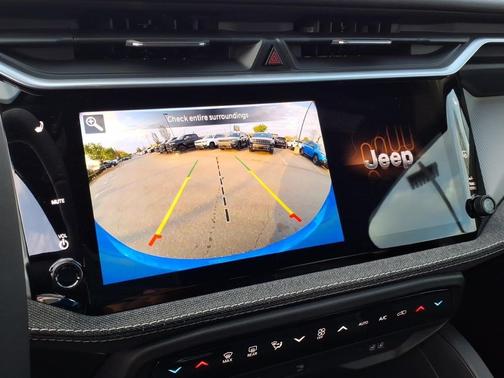 Hydro Blue Pearlcoat 2026 Jeep Cherokee Laredo 4x4