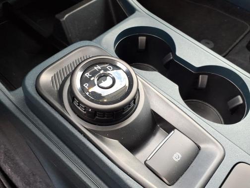 Oxford White 2025 Ford Maverick XL