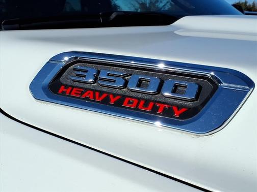 2024 RAM 3500 Big Horn Crew Cab 4x4 8' Box