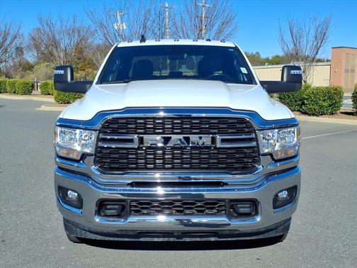 2024 RAM 3500 Big Horn Crew Cab 4x4 8' Box