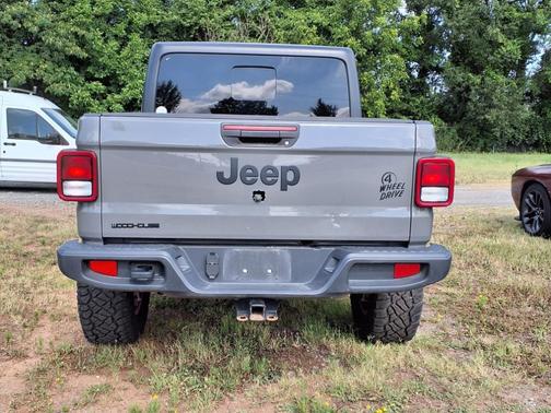 2021 Jeep Gladiator Willys 4x4