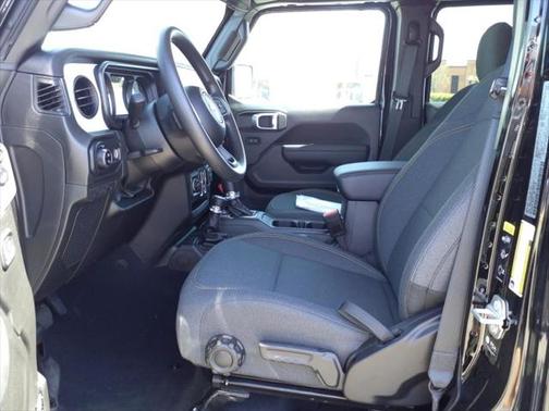 2025 Jeep Gladiator Nighthawk