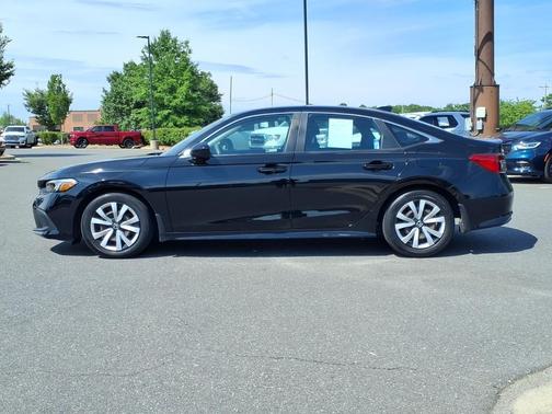 Crystal Black Pearl 2022 Honda Civic LX