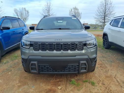 2026 Jeep Cherokee Laredo 4x4