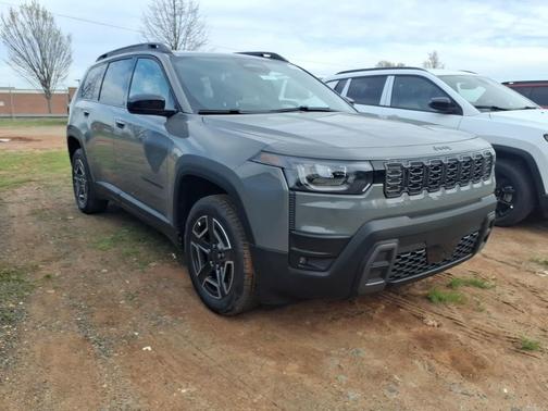 2026 Jeep Cherokee Laredo 4x4