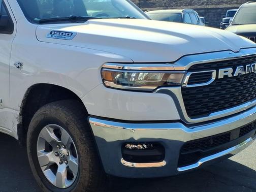 Bright White Clearcoat 2026 RAM 1500 Big Horn/Lone Star