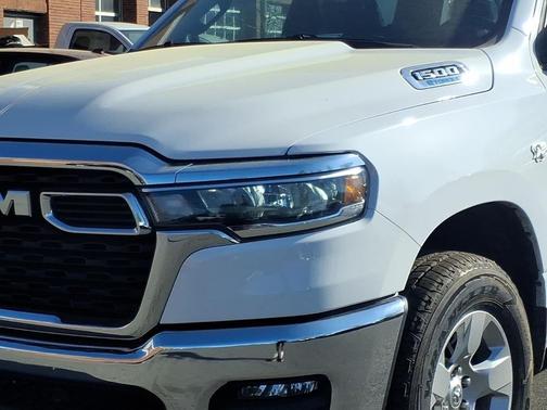 Bright White Clearcoat 2026 RAM 1500 Big Horn/Lone Star