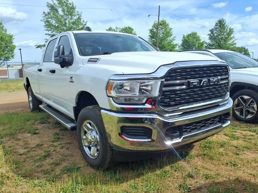Bright White Clearcoat 2024 RAM 2500 Tradesman Crew Cab 4x4 8' Box