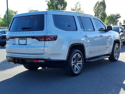 Silver Zynith 2023 Jeep Wagoneer Series II 4x4