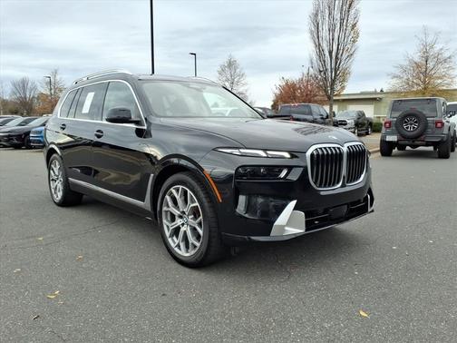 2025 BMW X7 xDrive40i