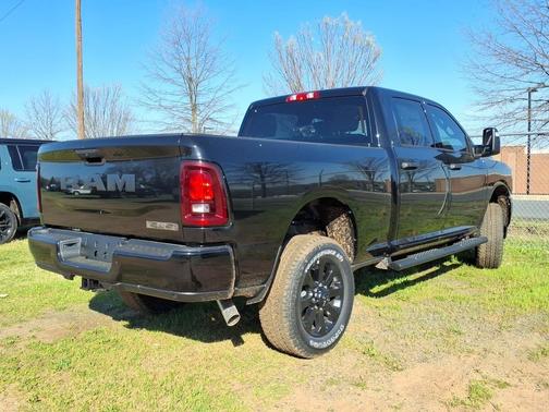 2026 RAM 2500 Black Express Crew Cab 4x4 6'4' Box