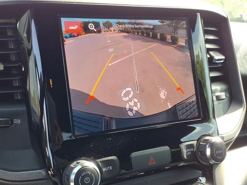 Diamond Black Crystal Pearlcoat 2026 RAM 2500 Black Express Crew Cab 4x4 6'4' Box