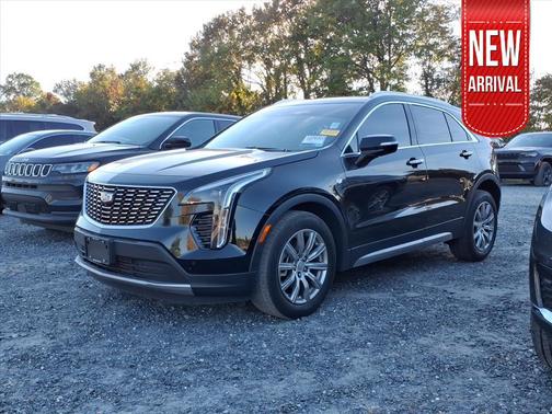 2022 Cadillac XT4 Premium Luxury