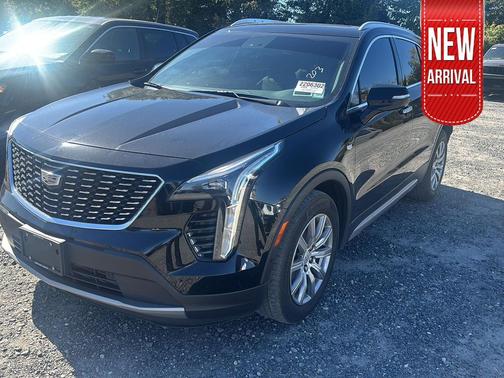 2022 Cadillac XT4 Premium Luxury