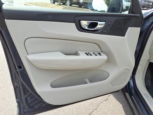 2020 Volvo XC60 T5 Inscription