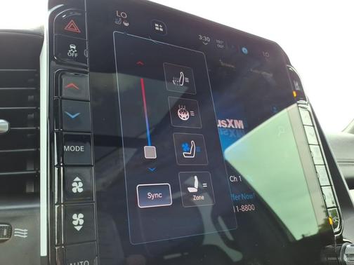 Diamond Black Crystal Pearlcoat 2026 RAM 1500 Laramie