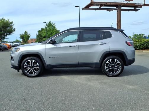 Billet Silver Metallic Clearcoat 2023 Jeep Compass Limited