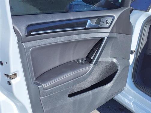 2018 Volkswagen Golf SportWagen TSI SEL