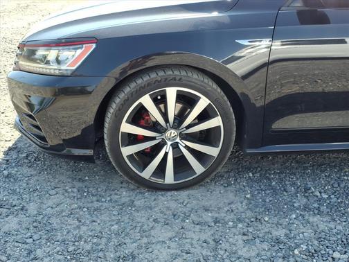 2018 Volkswagen Passat 3.6L V6 GT