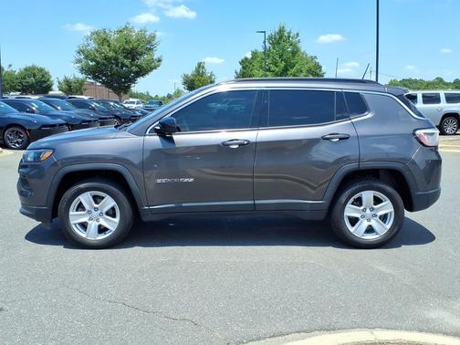 Granite Crystal Metallic Clearcoat 2022 Jeep Compass Latitude