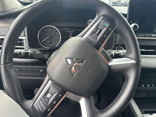 2024 Mitsubishi Outlander SE 2.5 2WD