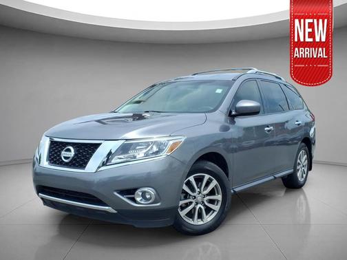 Gun Metallic 2015 Nissan Pathfinder SV